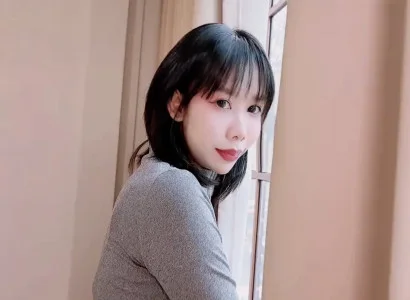 Em gái xinh bím múp đi thuê nhà đụ nhau luôn với chủ
