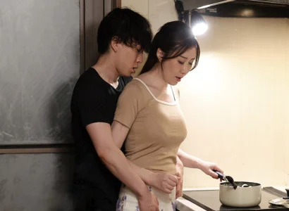 Mẹ kế dâm loạn thỏa mãn cho con chồng đã đời