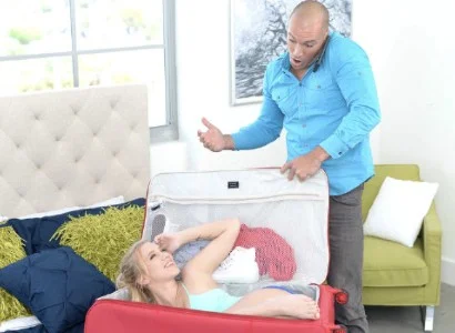 Món quà đặc biệt bên trong chiếc vali hàng múp